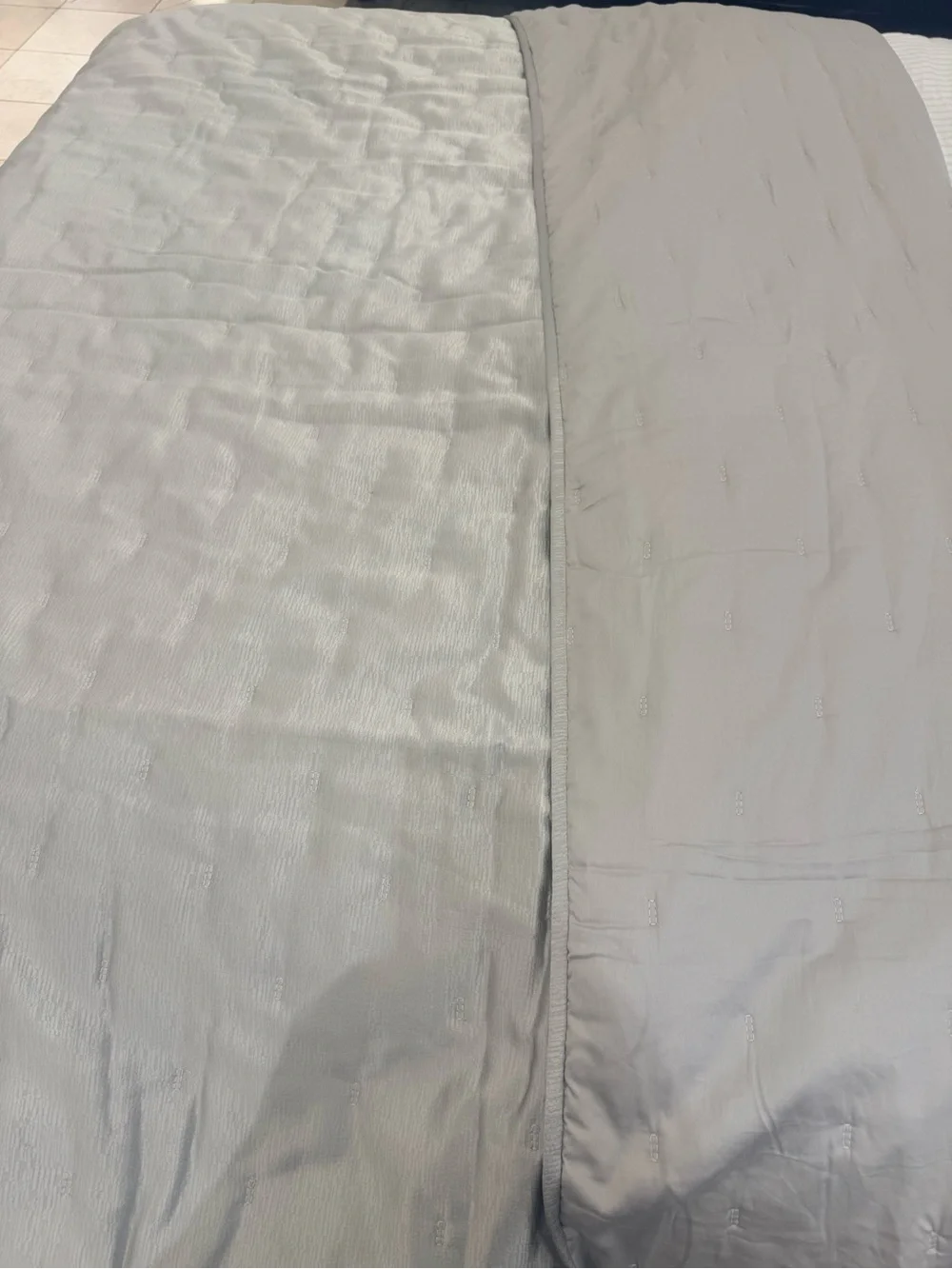 Hotel Collection Glint Silver Coverlet/ bedspread Queen